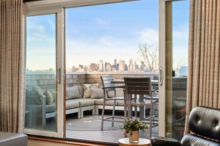 27 Salcombe St 2, Boston, MA 02125