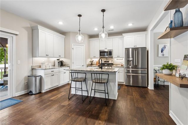 29 Hunts Neck RD, Poquoson, VA 23662