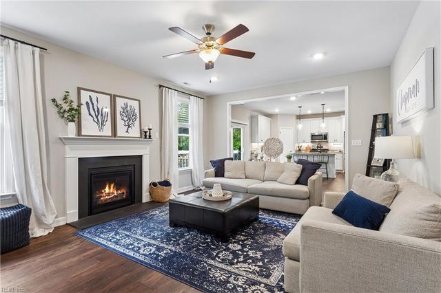 29 Hunts Neck RD, Poquoson, VA 23662