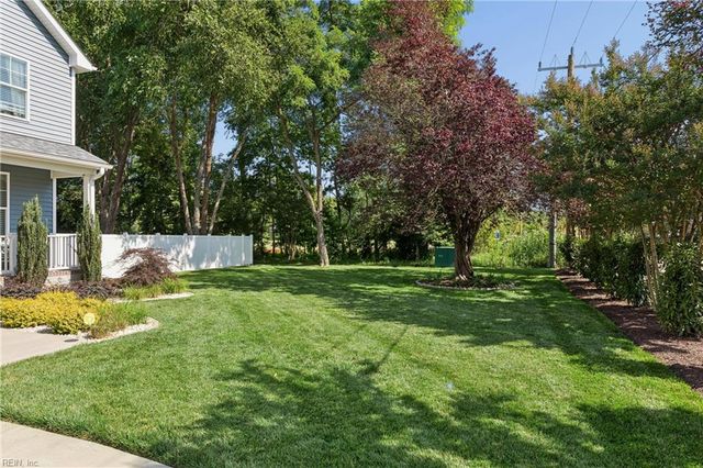 29 Hunts Neck RD, Poquoson, VA 23662
