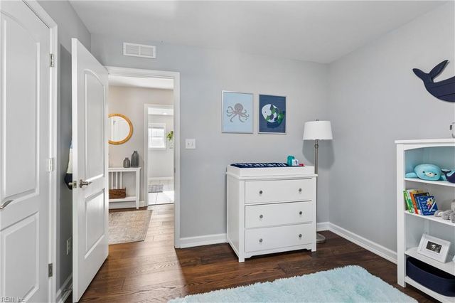 29 Hunts Neck RD, Poquoson, VA 23662