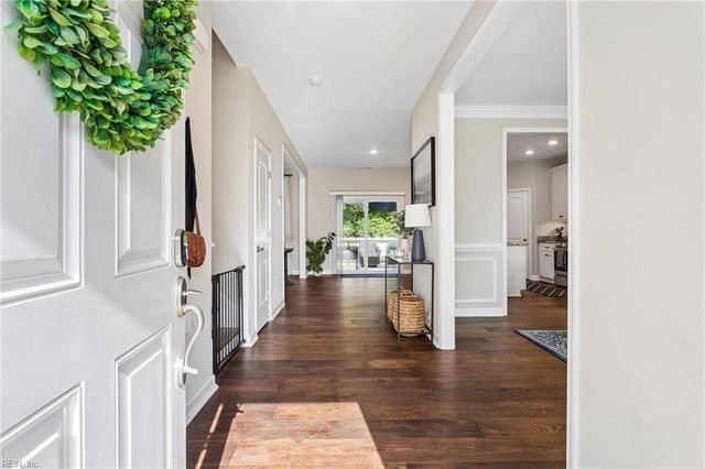 29 Hunts Neck RD, Poquoson, VA 23662