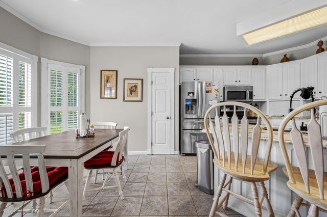 385 Thoroughbred Ln, Hartsville, TN 37074