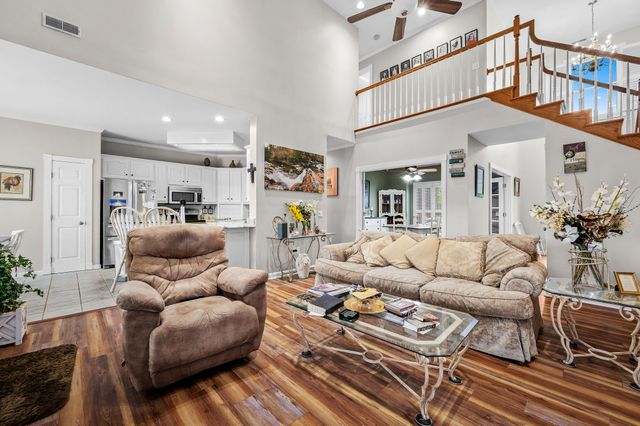 385 Thoroughbred Ln, Hartsville, TN 37074