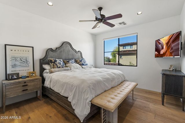 18650 N THOMPSON PEAK -- 2063, Scottsdale, AZ 85255