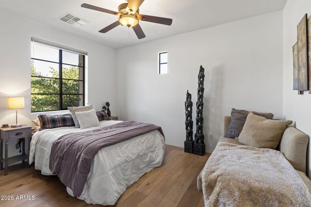 18650 N THOMPSON PEAK -- 2063, Scottsdale, AZ 85255