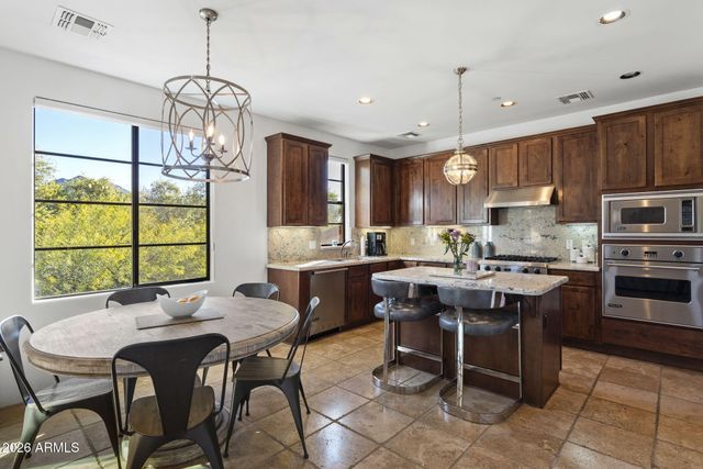 18650 N THOMPSON PEAK -- 2063, Scottsdale, AZ 85255