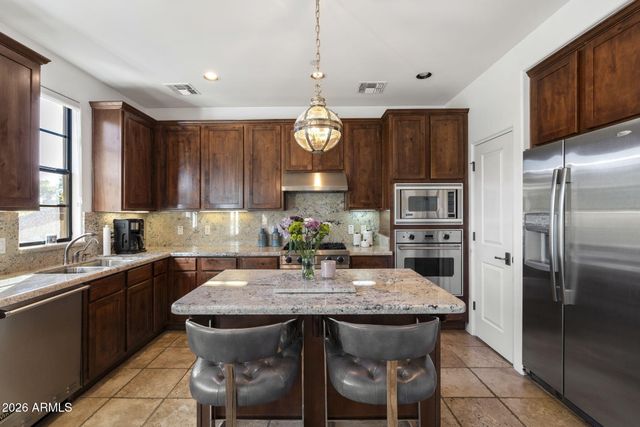 18650 N THOMPSON PEAK -- 2063, Scottsdale, AZ 85255