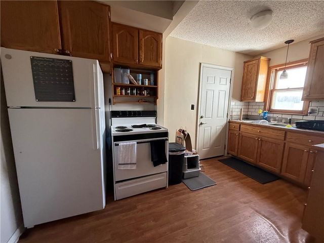 204 S Camden Street, Richmond, MO 64085