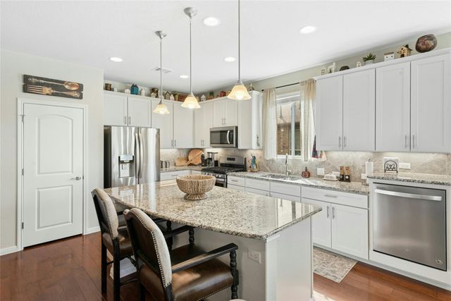 704 Archer LN, Georgetown, TX 78633