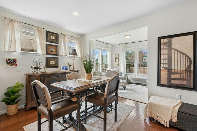 704 Archer LN, Georgetown, TX 78633