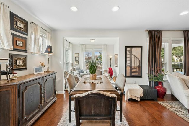 704 Archer LN, Georgetown, TX 78633