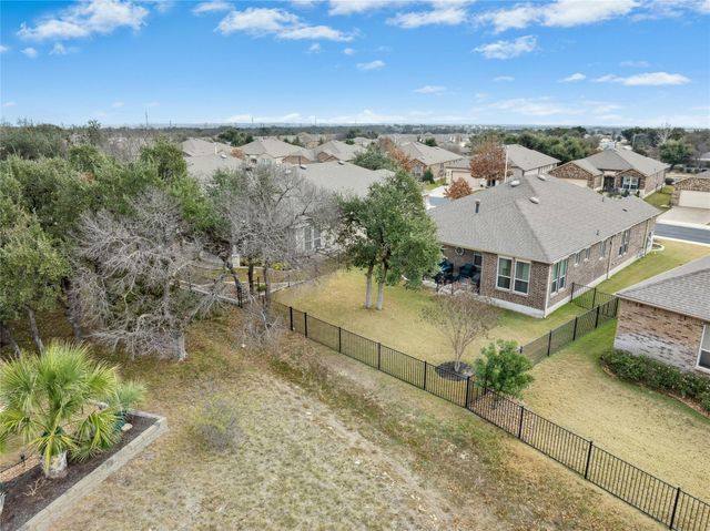 704 Archer LN, Georgetown, TX 78633