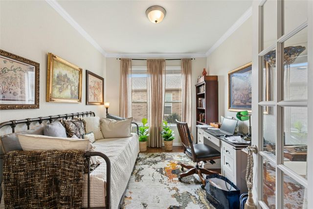 704 Archer LN, Georgetown, TX 78633