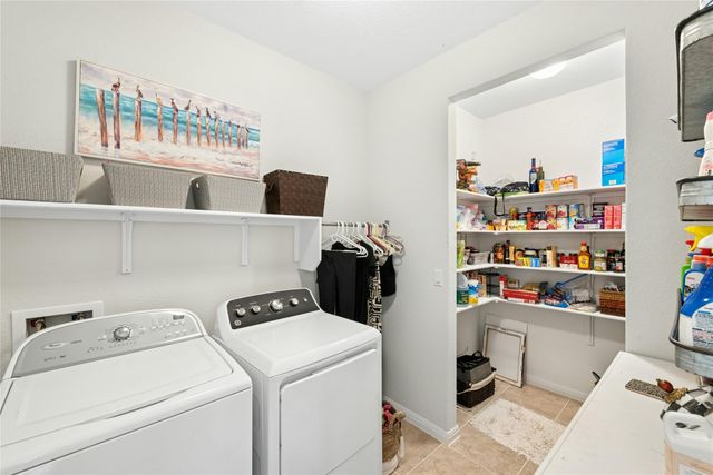 704 Archer LN, Georgetown, TX 78633