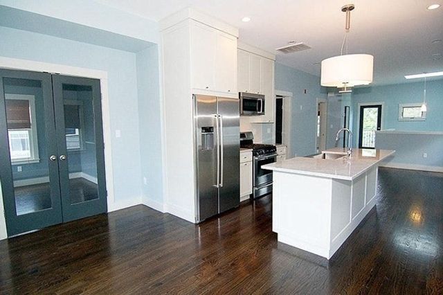 196 Walden St 3, Cambridge, MA 02140