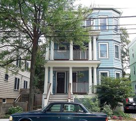 196 Walden St 3, Cambridge, MA 02140