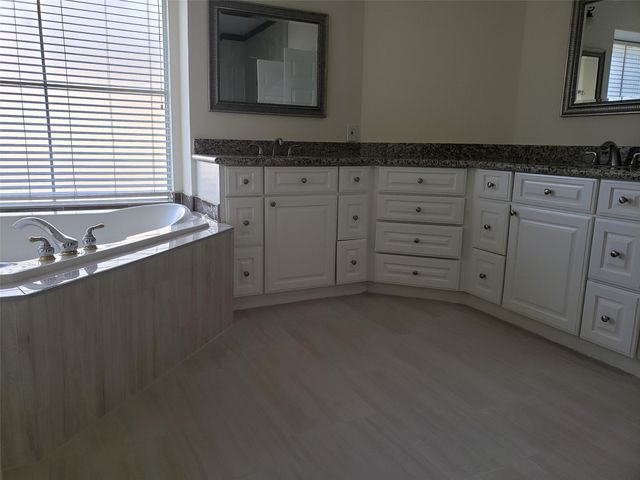 5319 Ashley Way Ct Court, Sugar Land, TX 77479