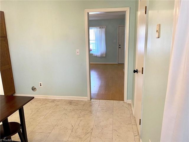 381 James Court, High Point, NC 27265