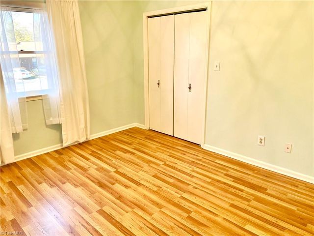 381 James Court, High Point, NC 27265