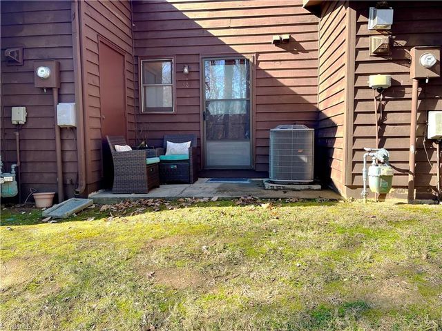 381 James Court, High Point, NC 27265