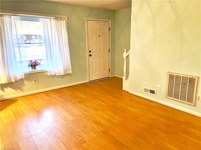 381 James Court, High Point, NC 27265