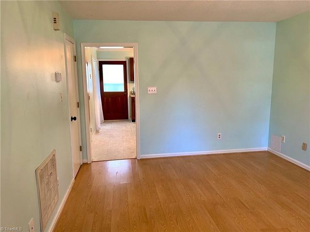 381 James Court, High Point, NC 27265