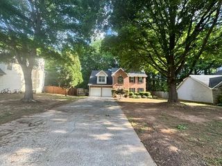 5320 Rolling Meadow Drive, Powder Springs, GA 30127