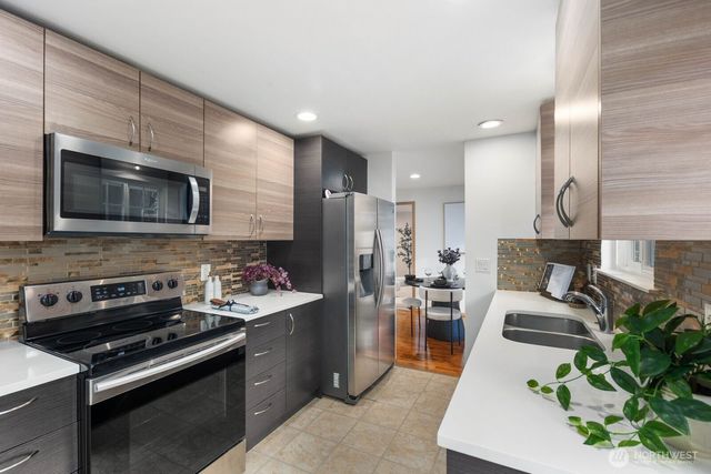 803 SW Dash Point Road, Federal Way, WA 98023