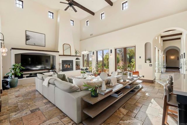 7240 Camino De Arriba, Rancho Santa Fe, CA 92067