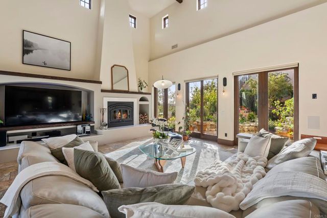 7240 Camino De Arriba, Rancho Santa Fe, CA 92067