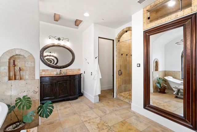7240 Camino De Arriba, Rancho Santa Fe, CA 92067