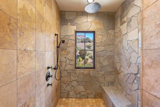 7240 Camino De Arriba, Rancho Santa Fe, CA 92067
