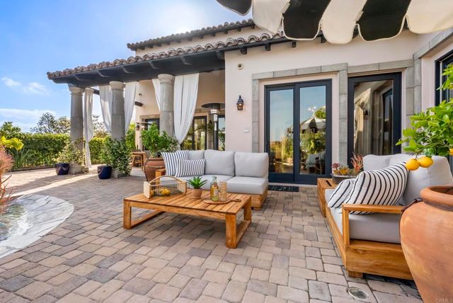 7240 Camino De Arriba, Rancho Santa Fe, CA 92067