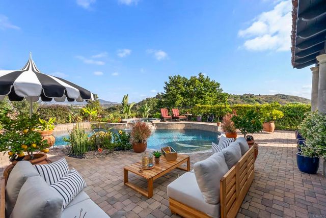 7240 Camino De Arriba, Rancho Santa Fe, CA 92067