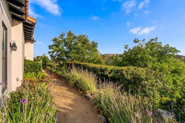 7240 Camino De Arriba, Rancho Santa Fe, CA 92067