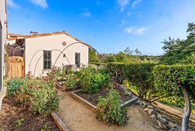 7240 Camino De Arriba, Rancho Santa Fe, CA 92067