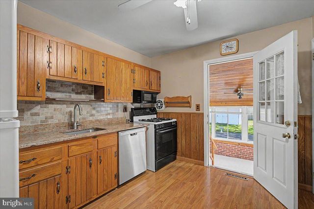216 CATALINA DR, Newark, DE 19711