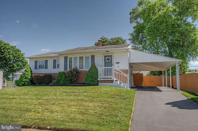 216 CATALINA DR, Newark, DE 19711