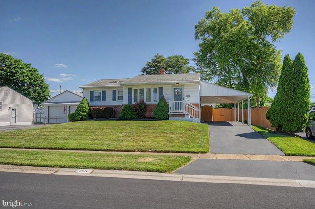 216 CATALINA DR, Newark, DE 19711