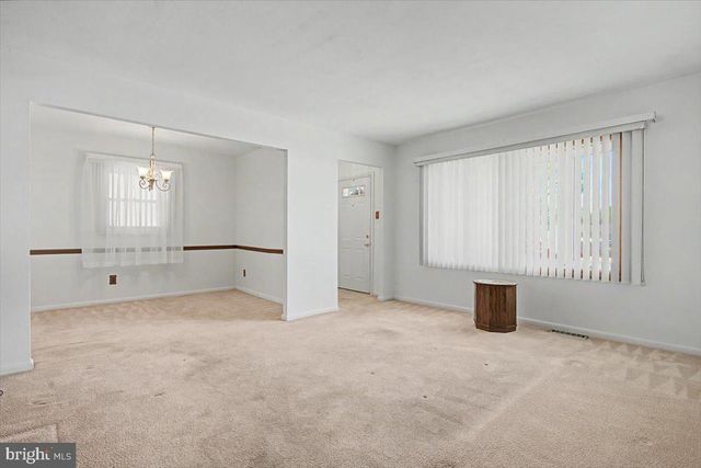 216 CATALINA DR, Newark, DE 19711