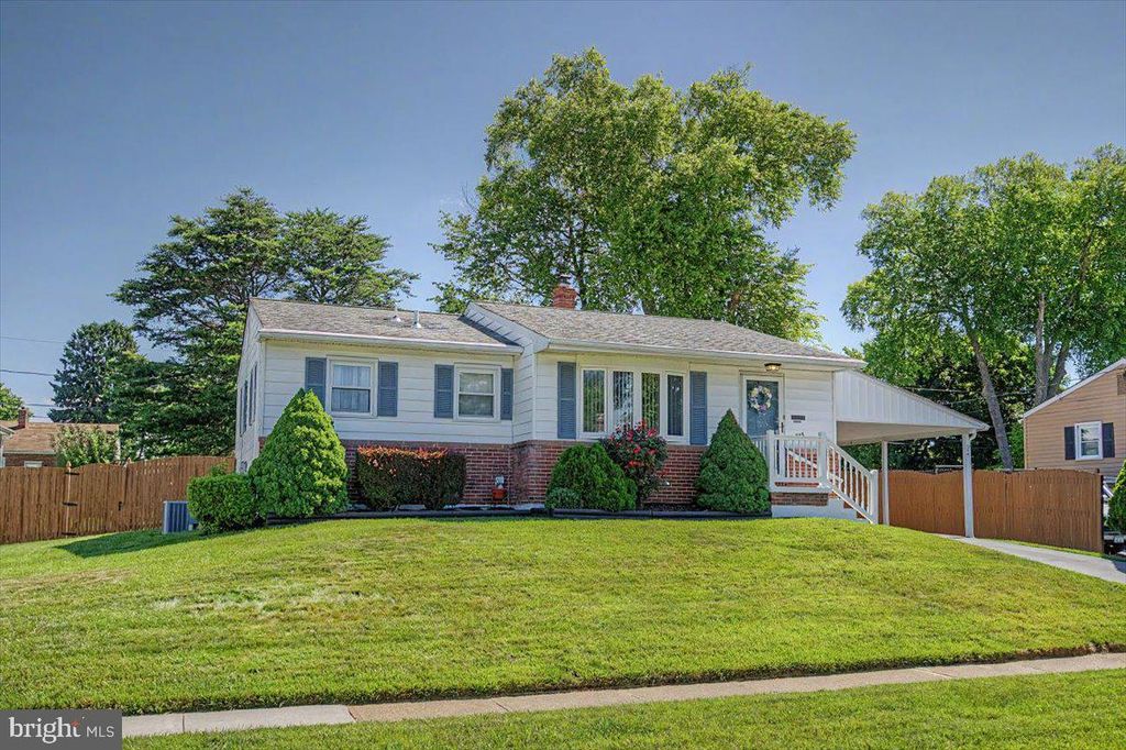 216 CATALINA DR, Newark, DE 19711