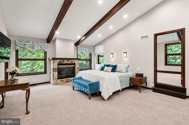 116 OAKWOOD LN, Phoenixville, PA 19460