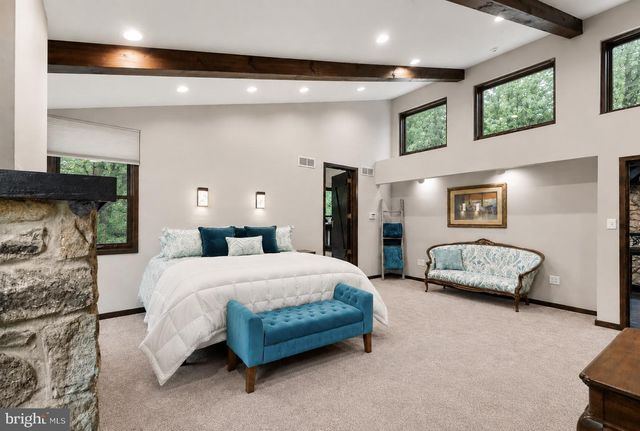 116 OAKWOOD LN, Phoenixville, PA 19460