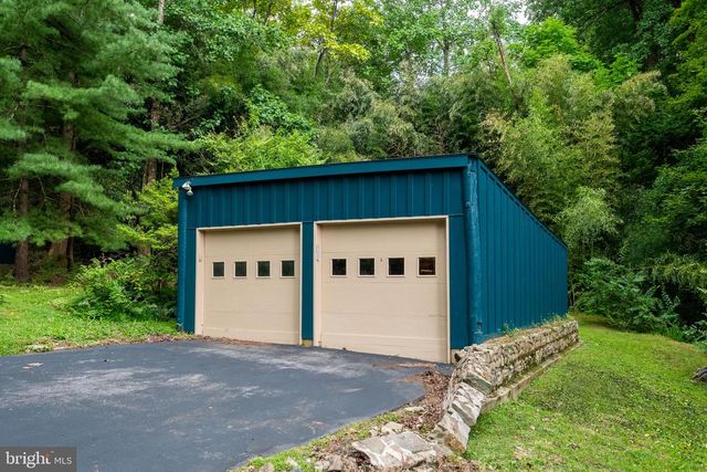 116 OAKWOOD LN, Phoenixville, PA 19460
