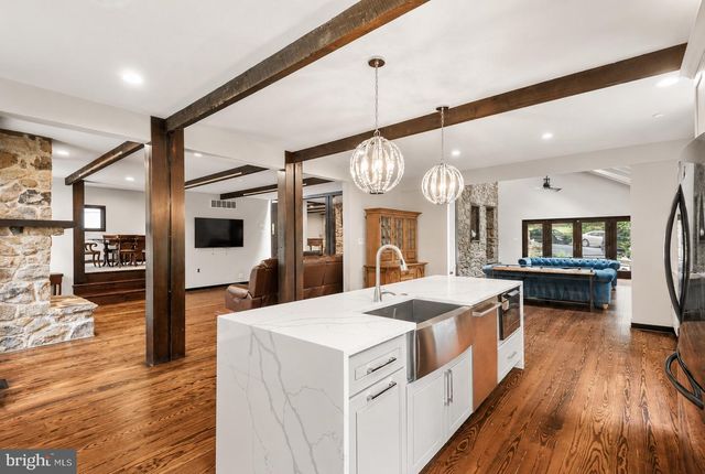 116 OAKWOOD LN, Phoenixville, PA 19460
