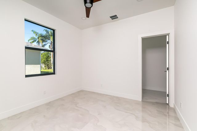 5945 NW Foust Circle, Port St. Lucie, Port St Lucie, FL 34986