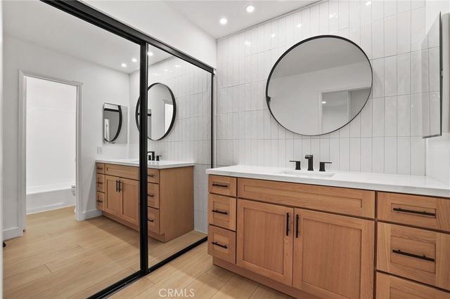 1030 W Macarthur 90, Santa Ana, CA 92707