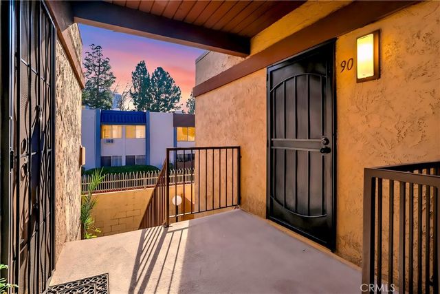 1030 W Macarthur 90, Santa Ana, CA 92707