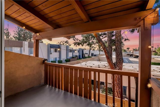 1030 W Macarthur 90, Santa Ana, CA 92707